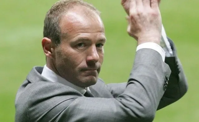 Алън Шиърър с голямо предупреждение към Ливърпул