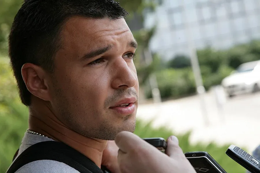 ЦСКА се сети за Валери Божинов