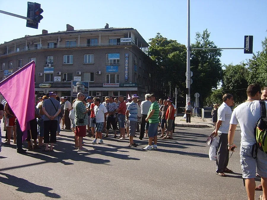 Работниците в ОЦК опразват комбината в понеделник
