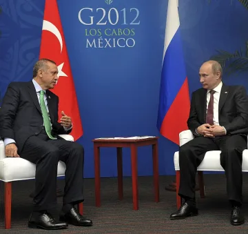 Ердоган покани френския президент 