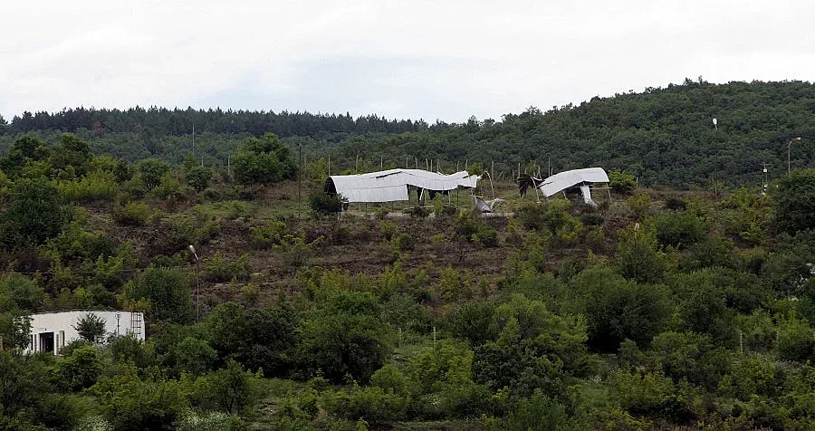 300 невзривени снаряда открити край Петолъчката