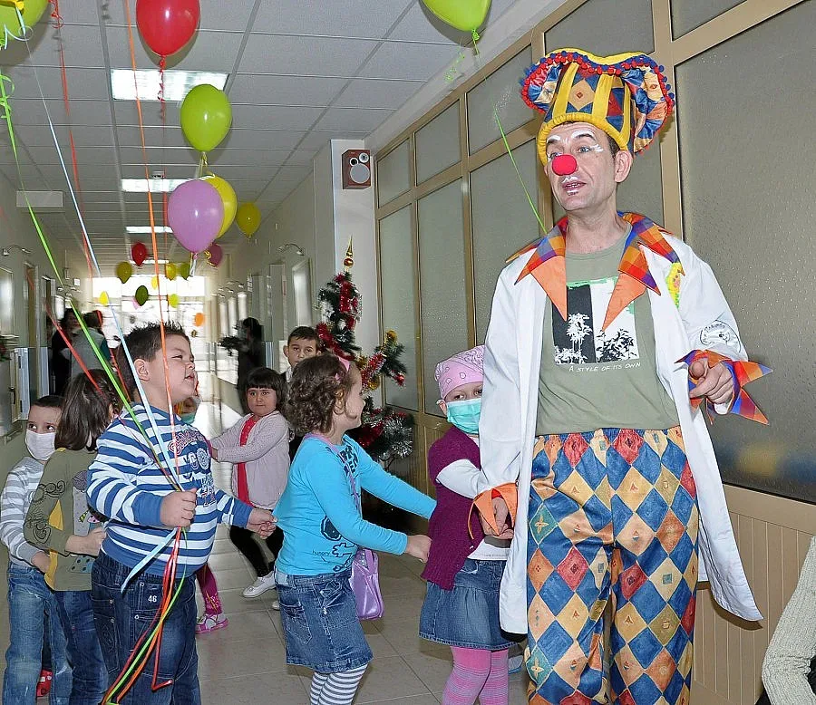 Приемен родител става професия