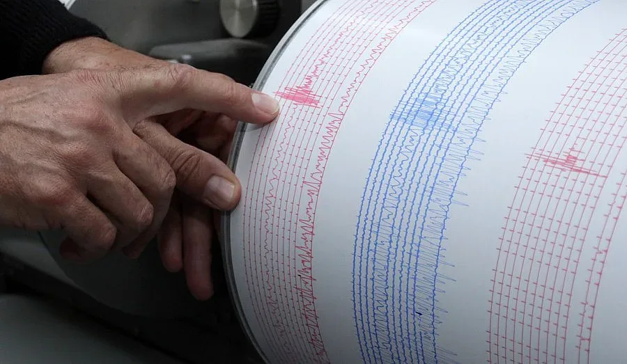  И земетресение край Гърция в деня на вота