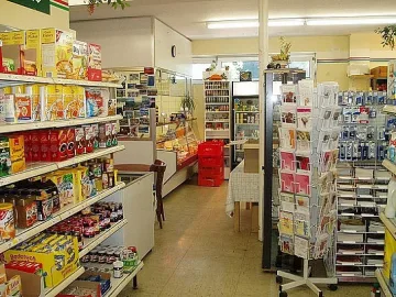 Голи датчани атакуват сепурмаркет