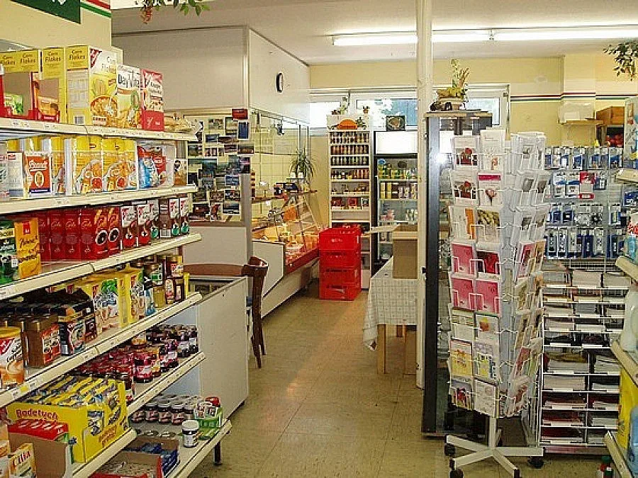 Голи датчани атакуват сепурмаркет