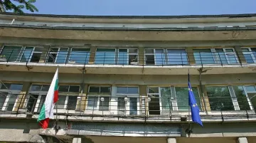 Общината сменя шефове на болници