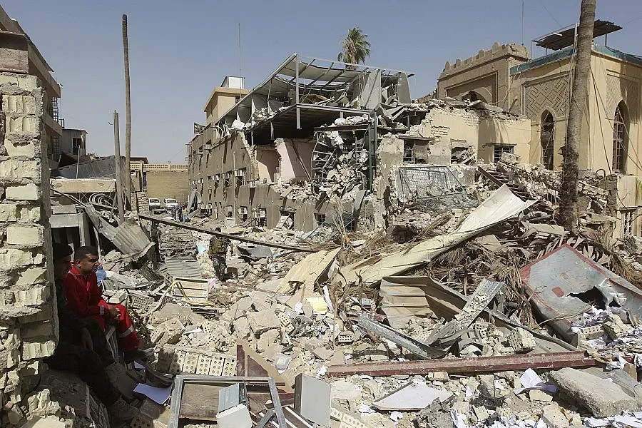 Десетки убити при бомбени атентати в Ирак