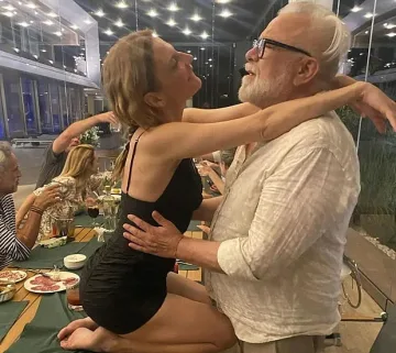 Владо Пенев и Теодора Духовникова нажежиха мрежата до червено