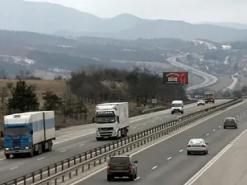 Хвърчим със 140 км в час по магистралите