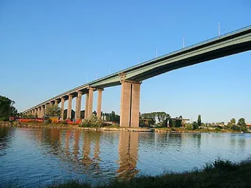 Самоубиец полетя от Аспаруховия мост