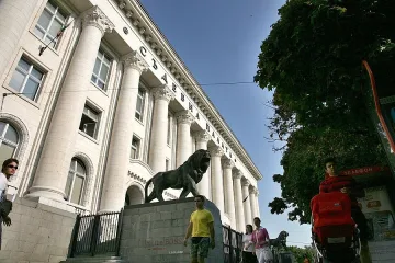 Евродокладът: Браво за Брендо, срам за Галеви