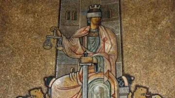 Изнасилвач на 10-годишно дете остава в ареста