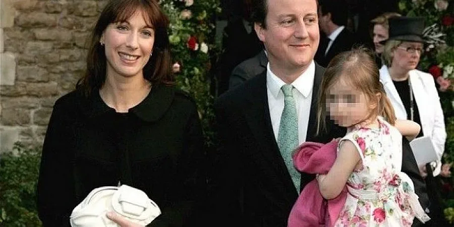 Британският премиер забрави дъщеричката си в кръчма