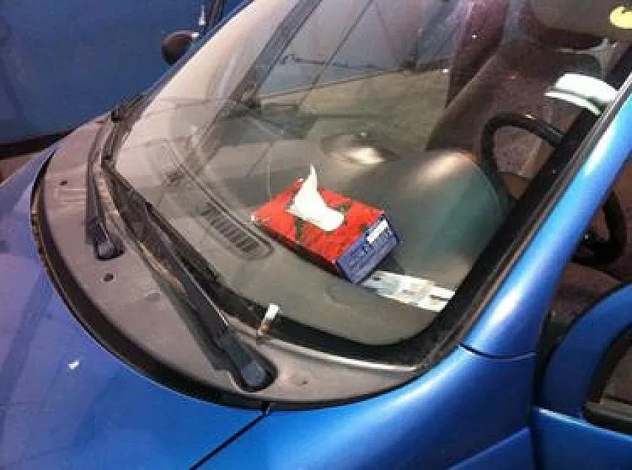 Откриха хероин вместо аптечка в кола