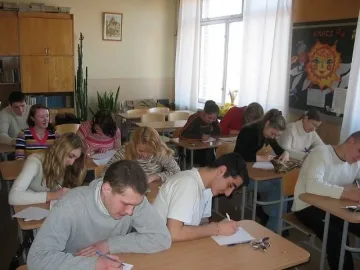 Абитуриенти: Вазов е безумен, Бойчо - мъжкар