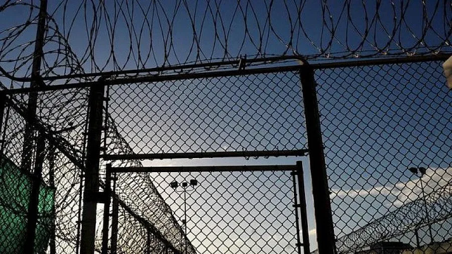 Надзирателите излизат на протест