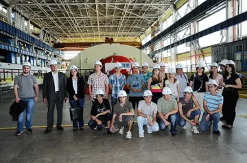 Бебета се редят на опашка пред АЕЦ