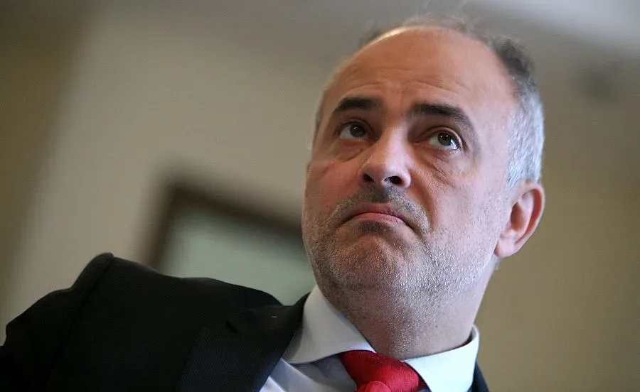 Тотю Младенов отказа цигарите