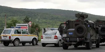 Полиция и жандармерия охраняват Петолъчката