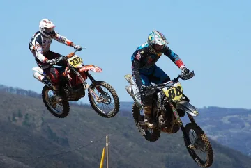 Богдан Николов: Отнемат ни всичко и ни погребват