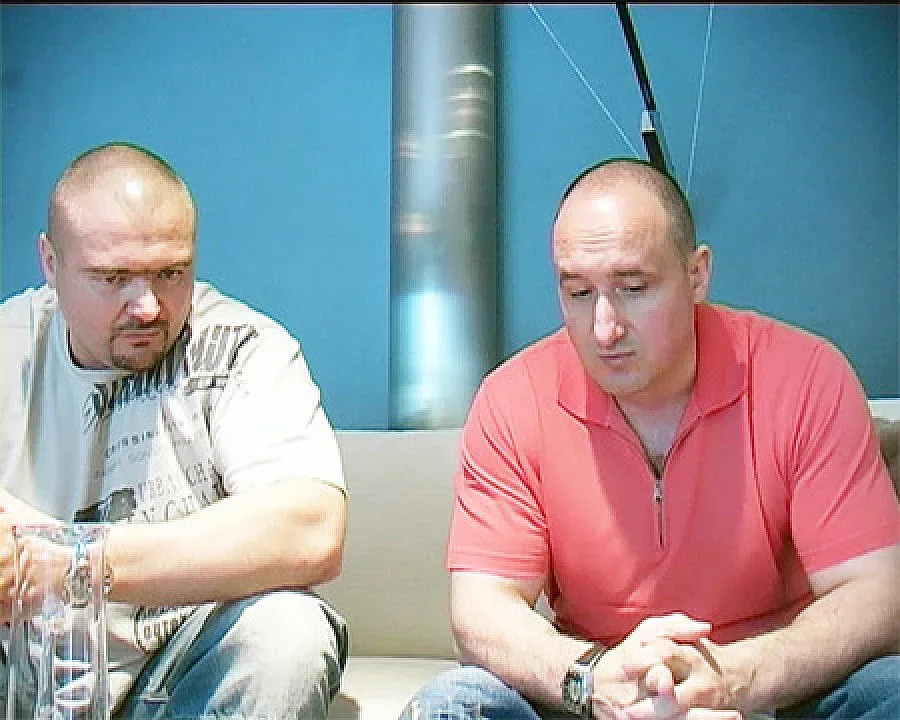 Братя Галеви вкарвали амфетите със стари бентлита