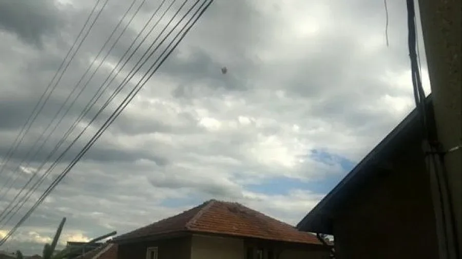 Перничани видяха НЛО след земетресението