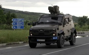 Сапьори търсят тримата изчезнали при взривовете