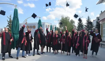 УНСС с 14 нови магистърски специалности
