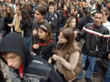 По-малко деца напускат училище