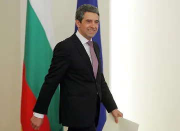 Плевнелиев раздаде първите ордени