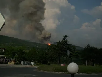 Трети ден търсят изчезналите работници