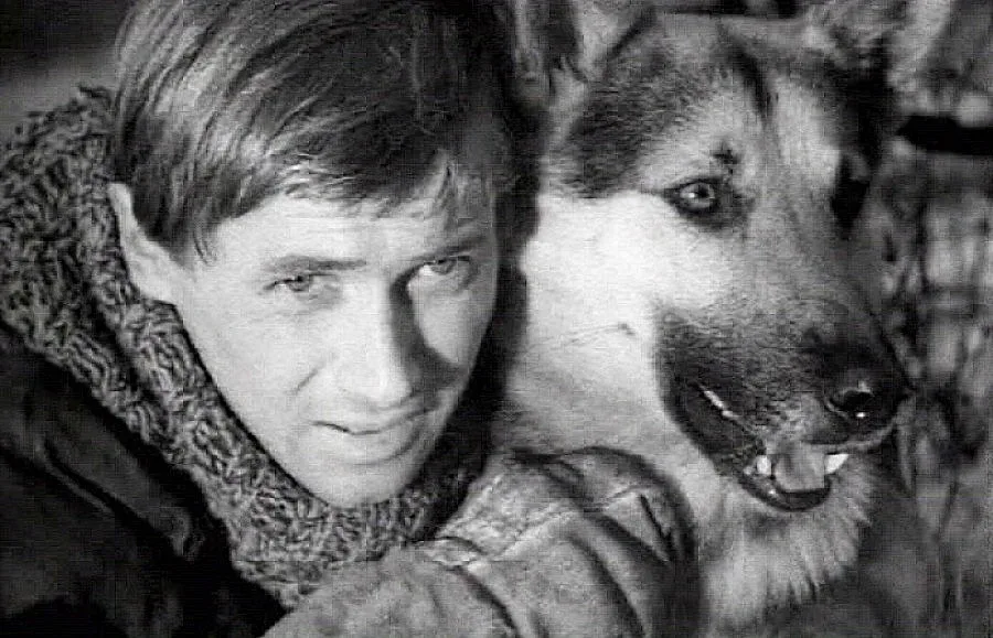 Надъхват Полша с танкистите и кучето