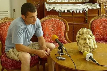 Дарение от НАП се оказа фалшификат