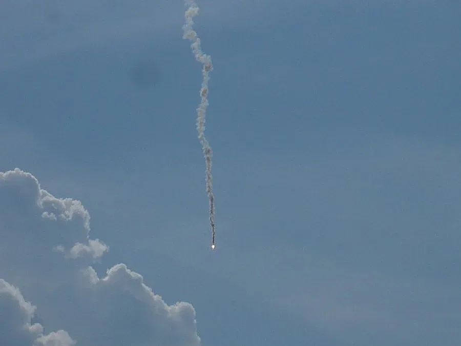 Ракета удари "Метро" в Пловдив