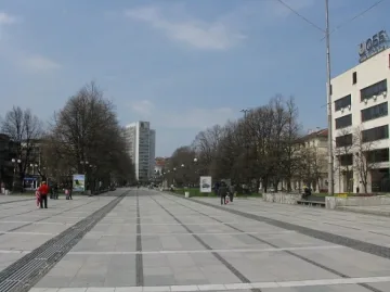 Управата на Перник излиза на палатки