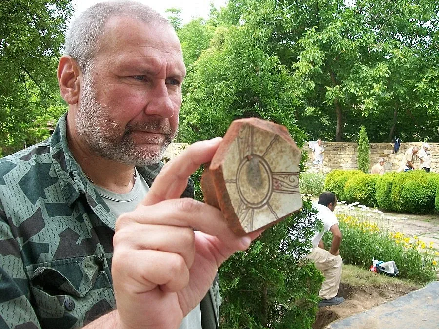 Скриват под стъкло църквата "Св. Иван Рилски"