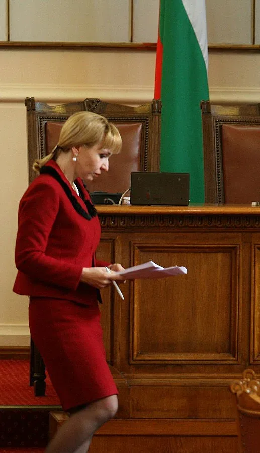 Ковачева: Може да се мисли за намален мандат на ВСС