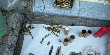 Спряха контрабанда на части от оръжия за Турция