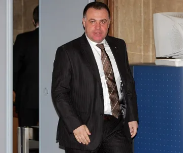 Найденов: Заменката на гора за мазе е пладнешки грабеж