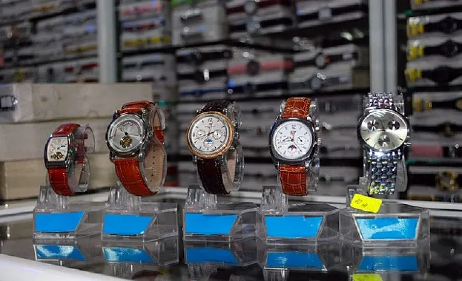 Продават "Ферари" менте в София