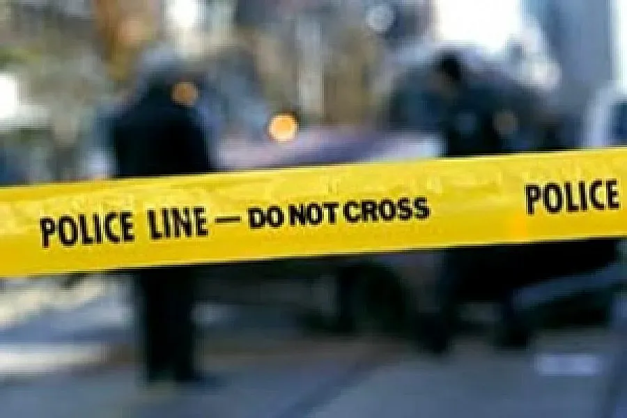 Стрелец уби един и рани 7 в мол в Торонто