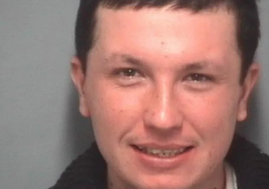 Осъдиха наш студент в Англия, нападнал жена в банята