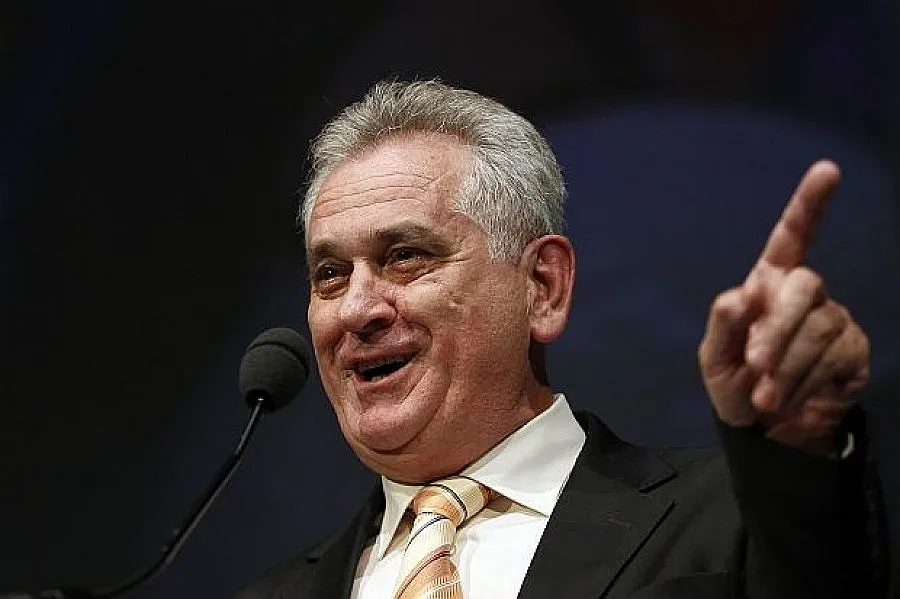 Новият сръбски президент отрече геноцида в Сребреница