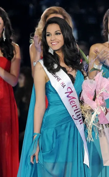 "Мис България 2012"  тропа ръченица в Китай