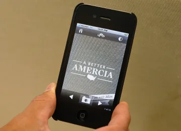 IPhone издъни Мит Ромни (ВИДЕО)