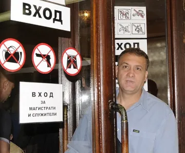 Проститутка измъква Данчо Пръча от затвора