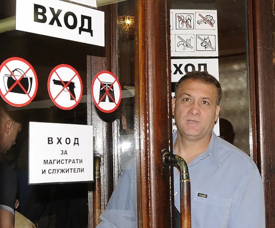 Проститутка измъква Данчо Пръча от затвора