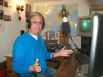 Радио "Долна Кремена" буди пет континента