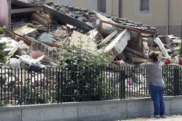 Бензинът в Италия скочи след труса