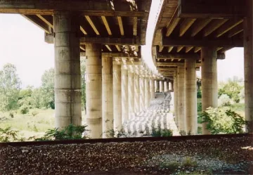 Търсят 60 милиона лева за мостове и виадукти